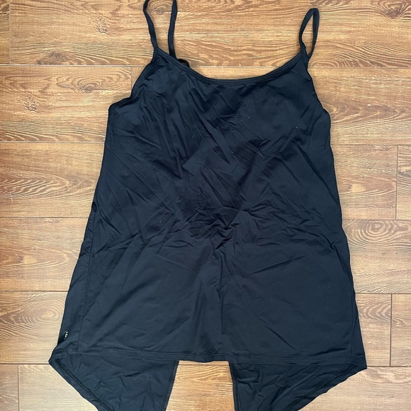 Tonic Yoga Top - Picture 2 of 2